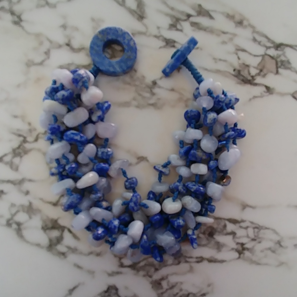 Agate and sodalite bracelet
